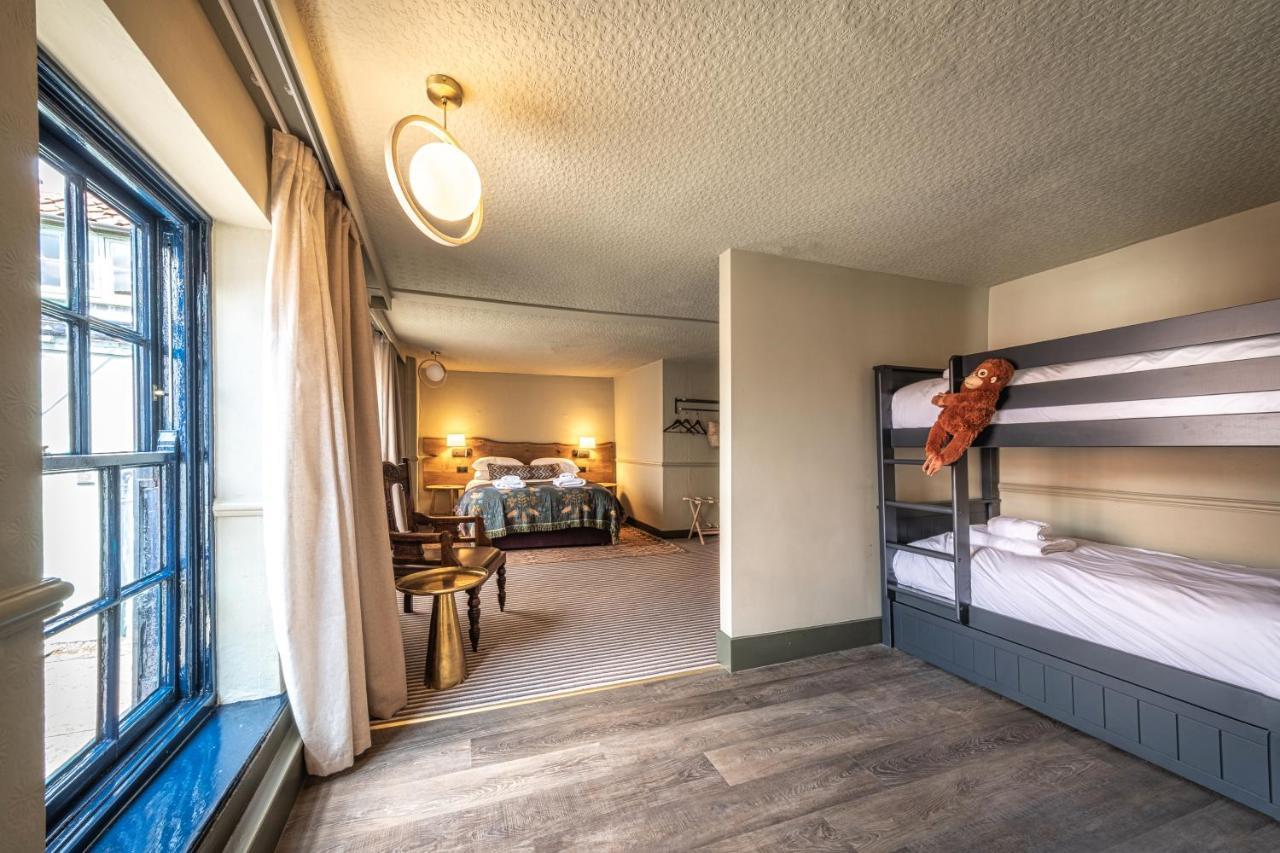 เดอะ เฟเธอร์ส โฮเทล Hotel โฮลท์ ภายนอก รูปภาพ