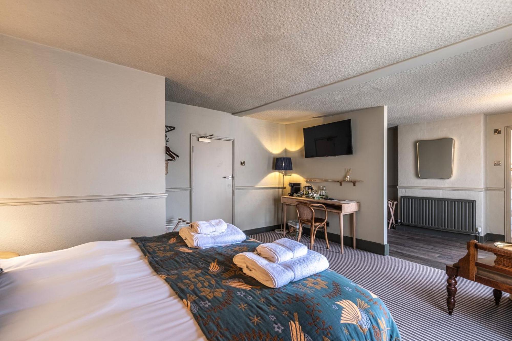 เดอะ เฟเธอร์ส โฮเทล Hotel โฮลท์ ห้อง รูปภาพ